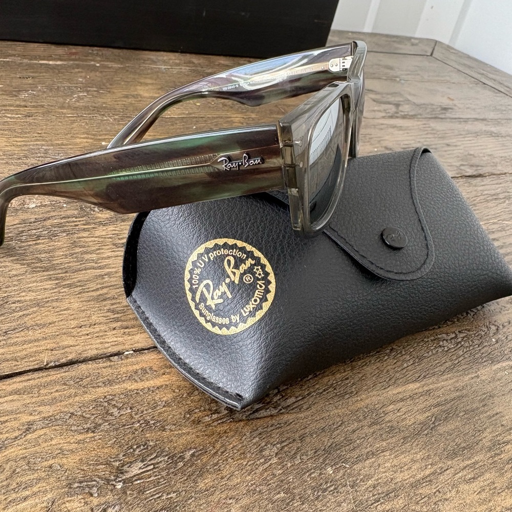 Ray-Ban Mega Wayfarer RB0840-S 6635/5C Transparent Green Sunglasses 51mm - Picture 8 of 8